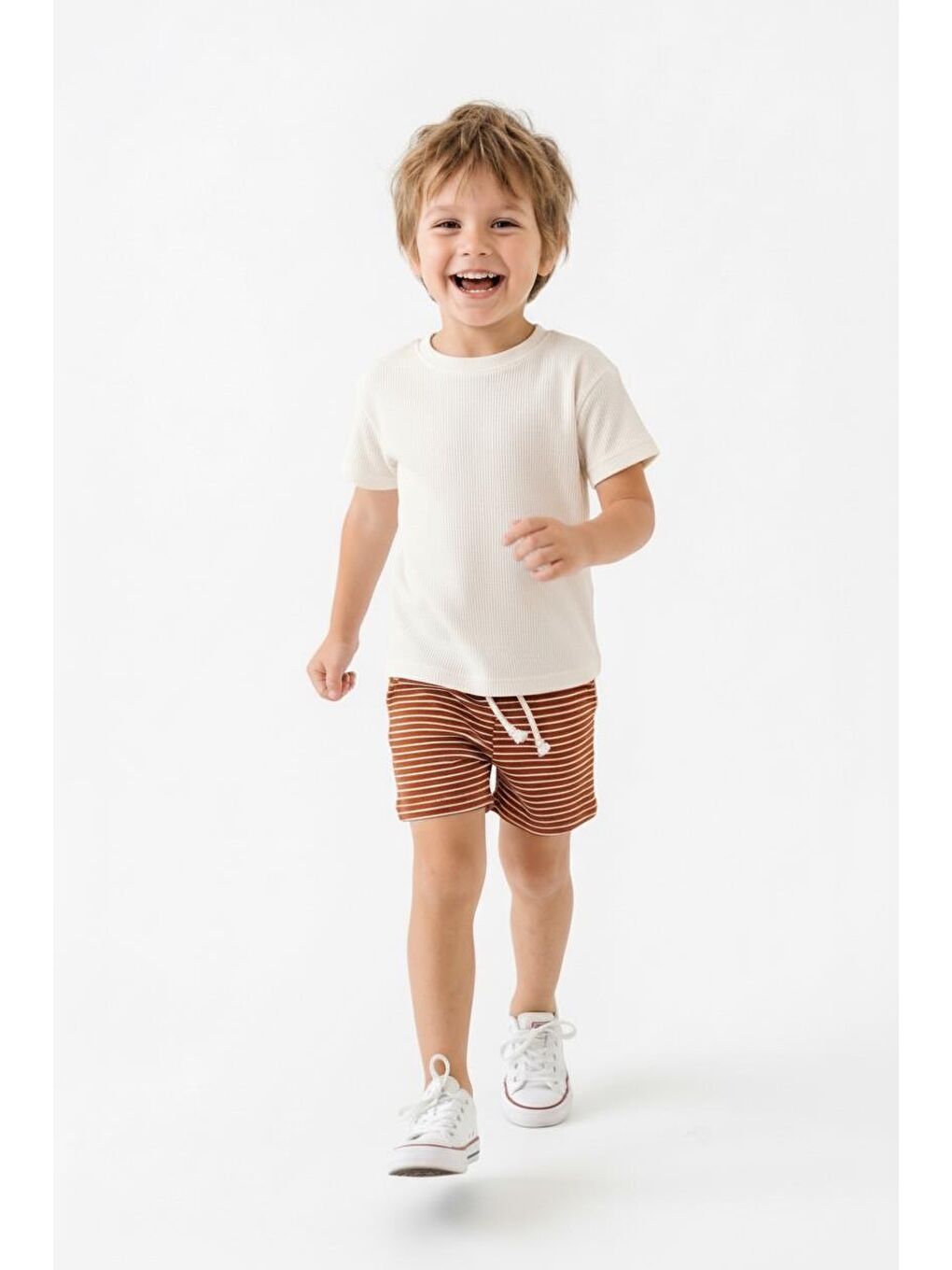Kahverengi Erkek Çocuk Şort Tişört 2li Takım-2