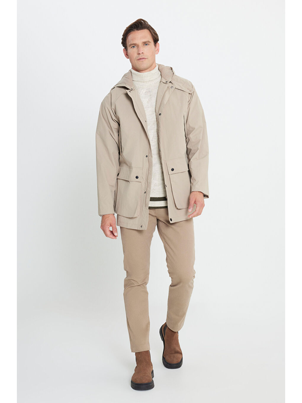 Erkek Bej Kapüşonlu Dik Yaka Standart Fit Kaban-1