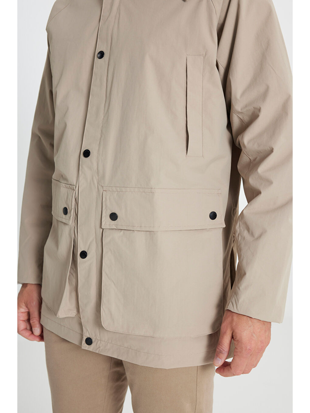 Erkek Bej Kapüşonlu Dik Yaka Standart Fit Kaban-5