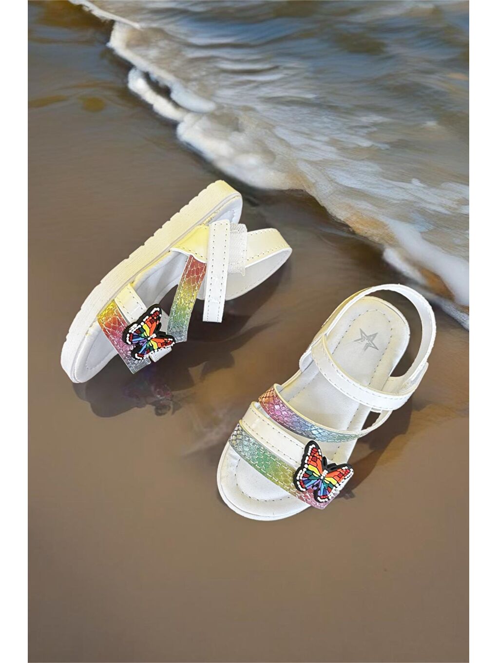 Beyaz Momos Kelebek Figürlü Hologram Desenli Kız Çocuk Sandalet-1