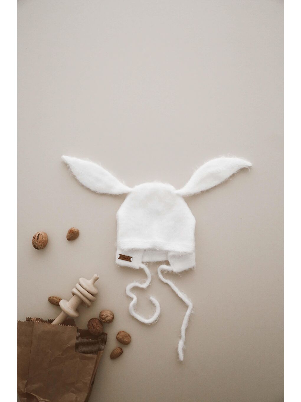 Beyaz Tavşan Kulaklı Bebek Beresi Model 9-1