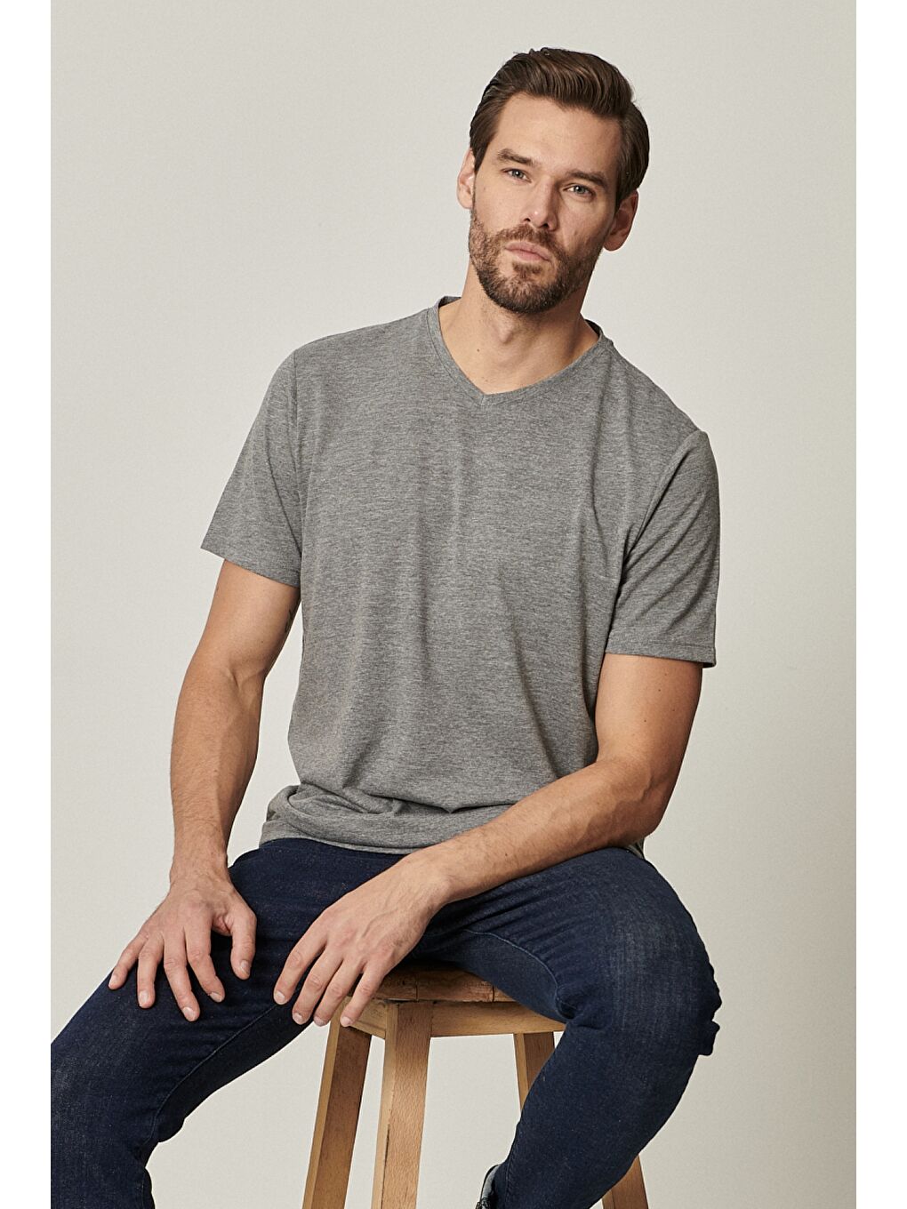 Erkek Gri Melanj Slim Fit Dar Kesim V Yaka 2'li Tişört Paketi-1