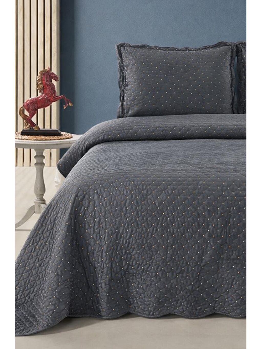 Serelina Lüks Nakışlı Kadife Çift Kişilik Yatak Örtüsü Koyu Gri