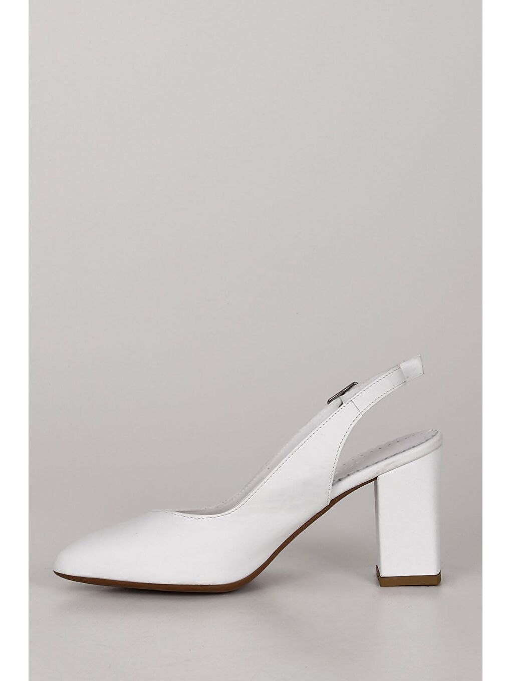 Beyaz BEYAZ  Hakiki Deri Sivri Burun Yüksek Kalın Topuklu Arkası Açık Kadın Yazlık Ayakkabı 24174-6