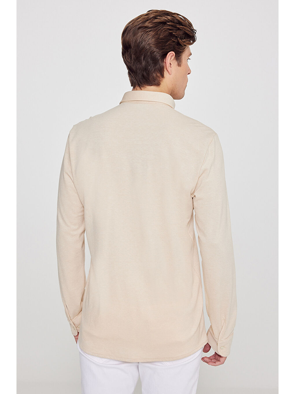 Bej Dar Kesim Düğmeli Yaka Örme Gömlek-4