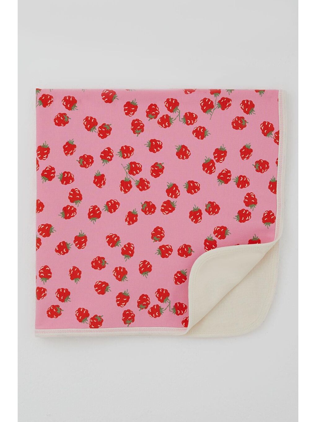 Yenidoğan Bebek Battaniyesi Frambuaz Desenli Pembe (78 X 88 Cm)-1