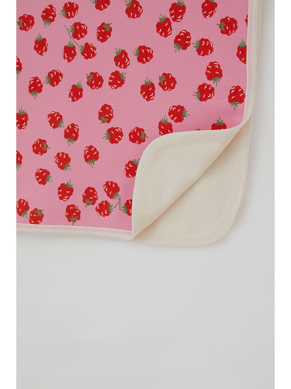 Yenidoğan Bebek Battaniyesi Frambuaz Desenli Pembe (78 X 88 Cm)-2