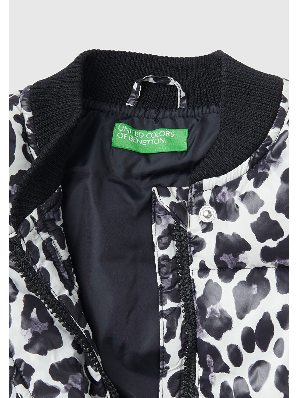 Kız Çocuk Siyah Beyaz Tamamı Leopar Desenli Pufa Yelek-1