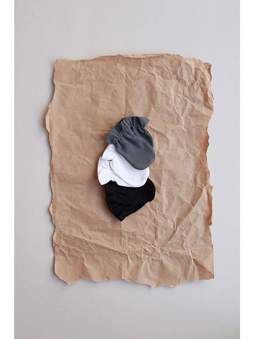 3Lü Beyaz-Antrasit-Siyah Yenidoğan Eldiven Set Model 7-4