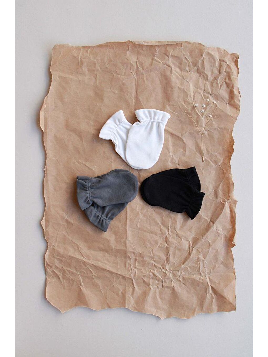 3Lü Beyaz-Antrasit-Siyah Yenidoğan Eldiven Set Model 7-5