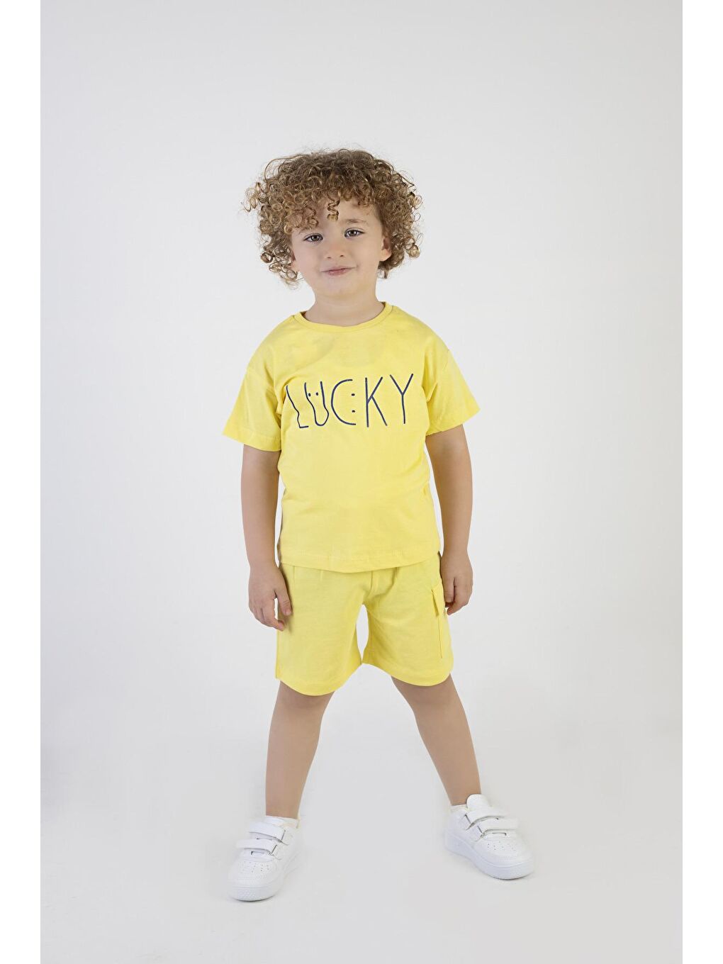 Sarı Erkek Bebek Lucky Baskılı Kısa Kollu Şortlu Alt Üst Takım-1