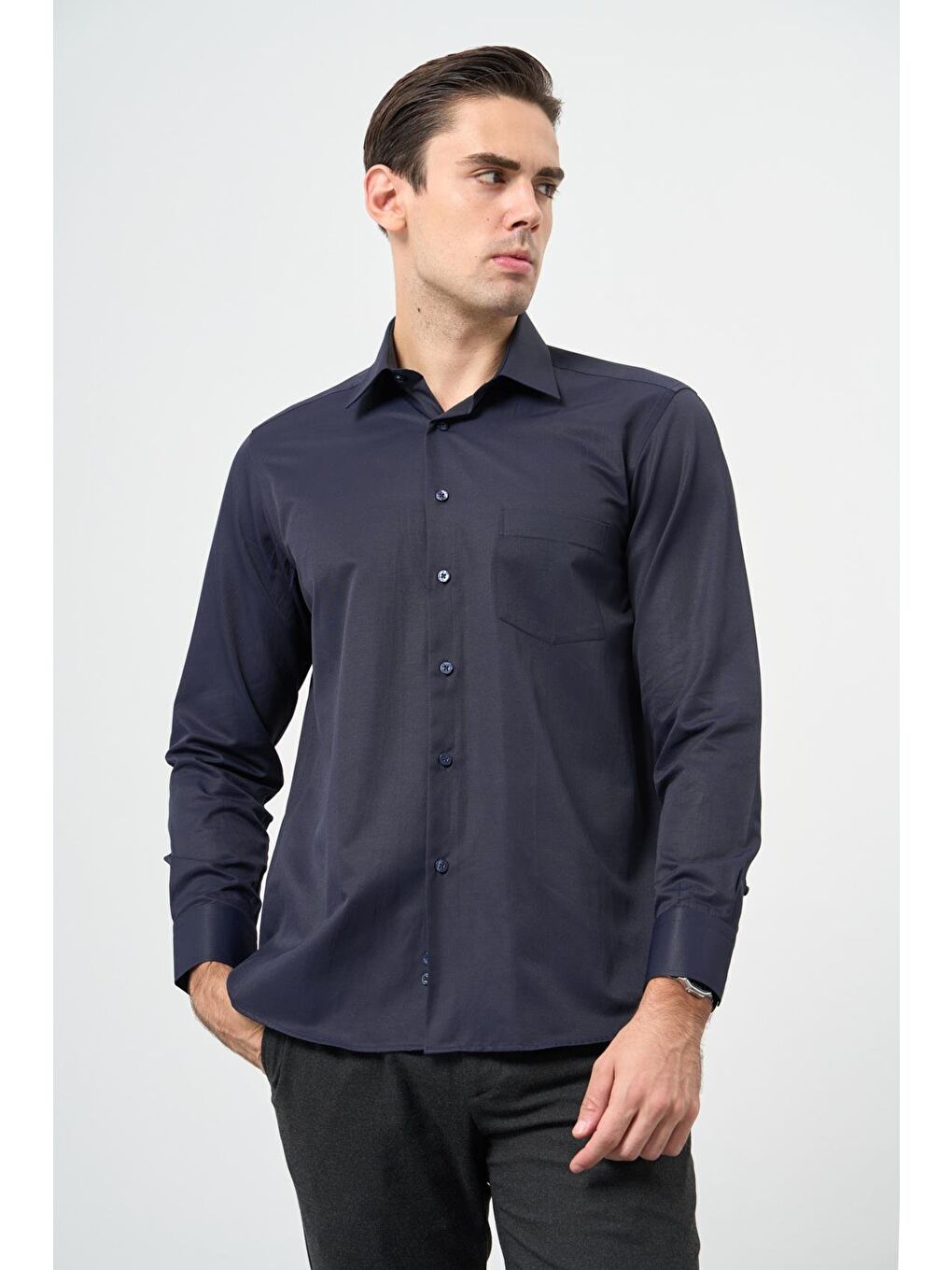 Koyu Lacivert Uzun Kol Düz Sert Yaka Pamuklu Classic Comfort Fit Gömlek 1004245269