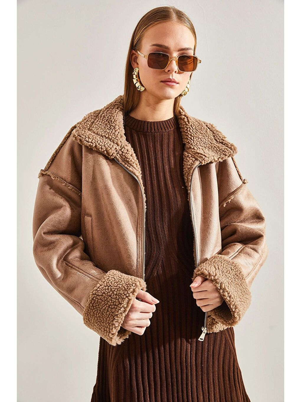 Bej Kadın Kol Pile Detay Lamine Ağaç Kabuğu Mont 2335 60101004-2