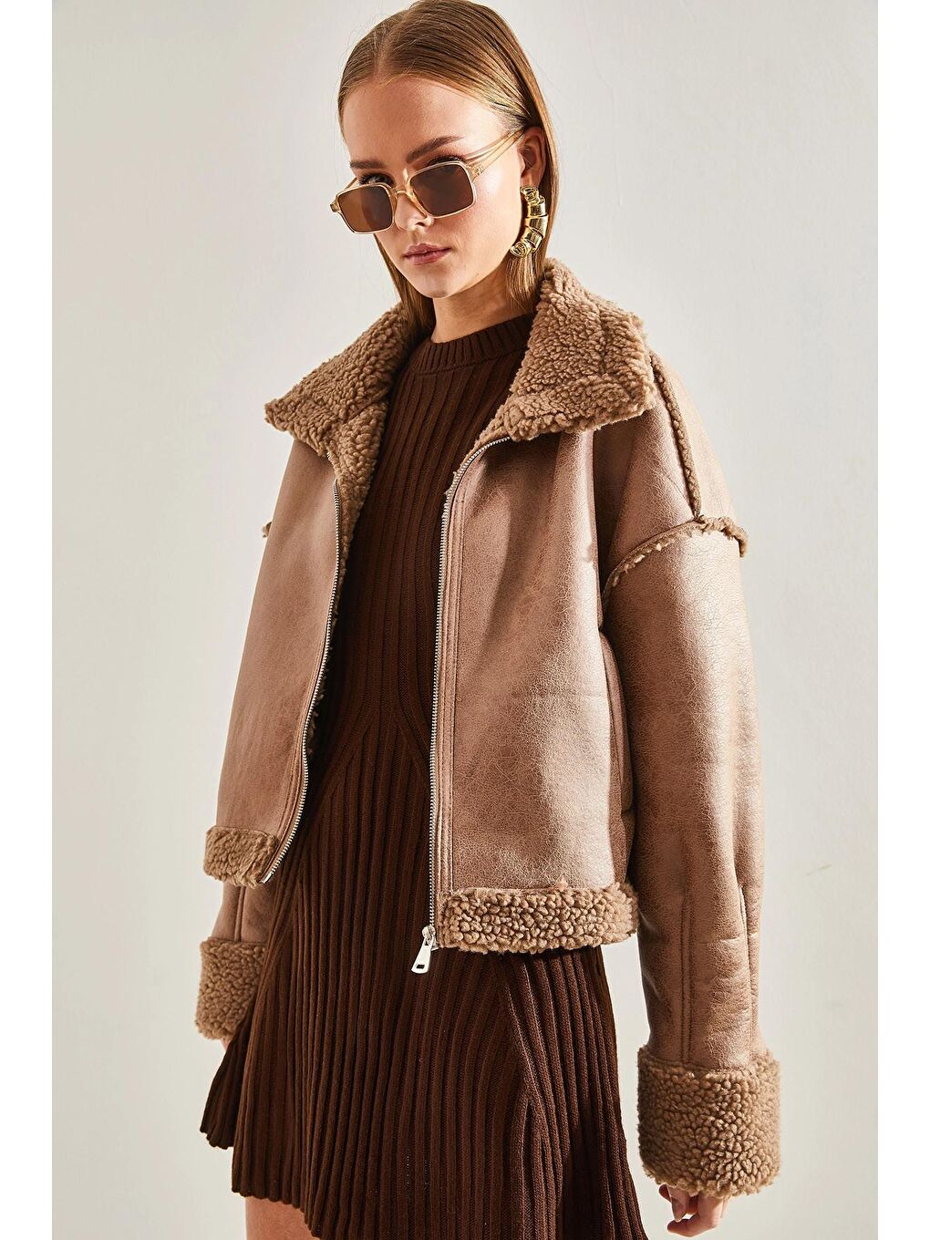 Bej Kadın Kol Pile Detay Lamine Ağaç Kabuğu Mont 2335 60101004-4