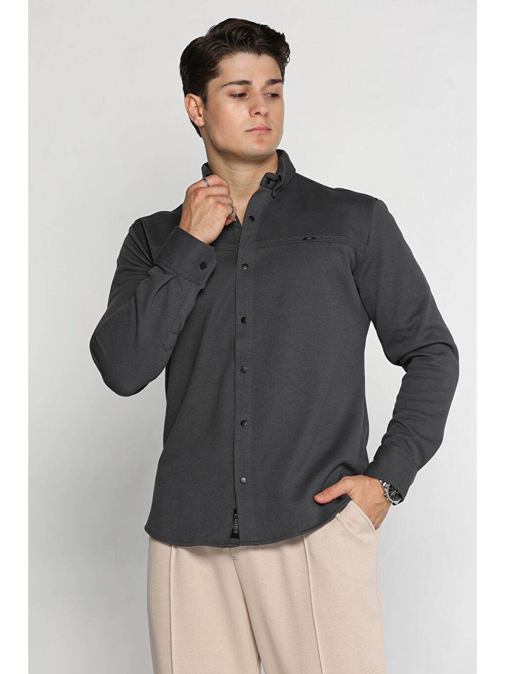 Gri Erkek Ön Çıtçıtlı Pike Gömlek