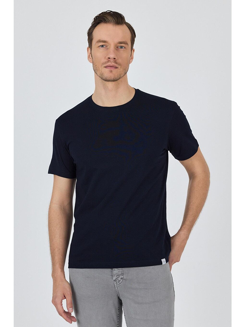 Koyu Lacivert Kısa Kol Bisiklet Yaka Cepsiz Pamuk Casual Slim Fit Tişört 1011250158-2