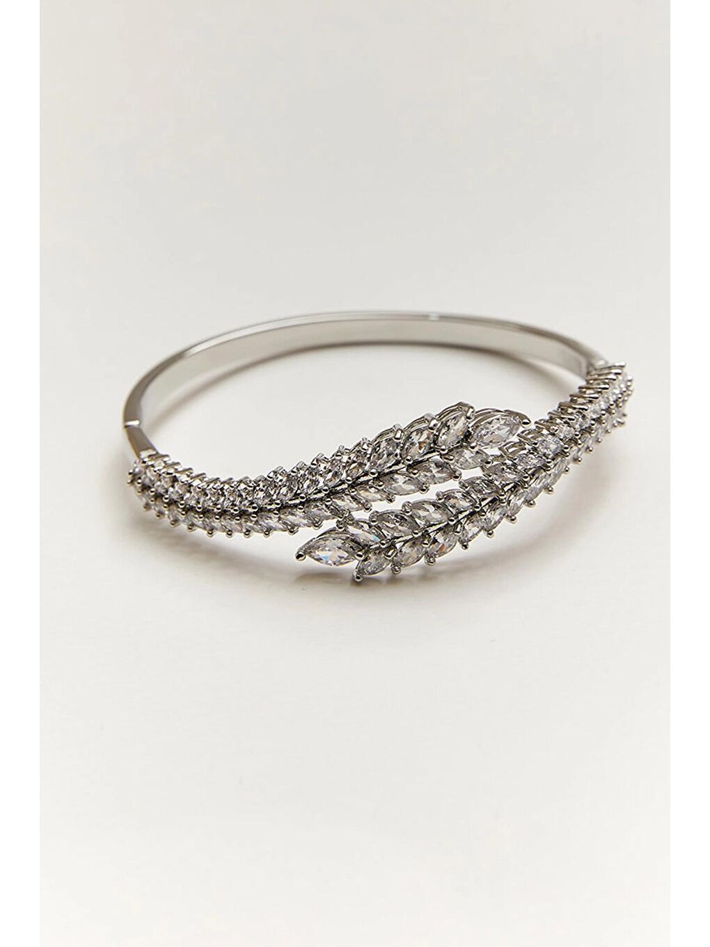 Gri Kadın Aksesuar Çelik Şık Kelepçe Bileklik-2