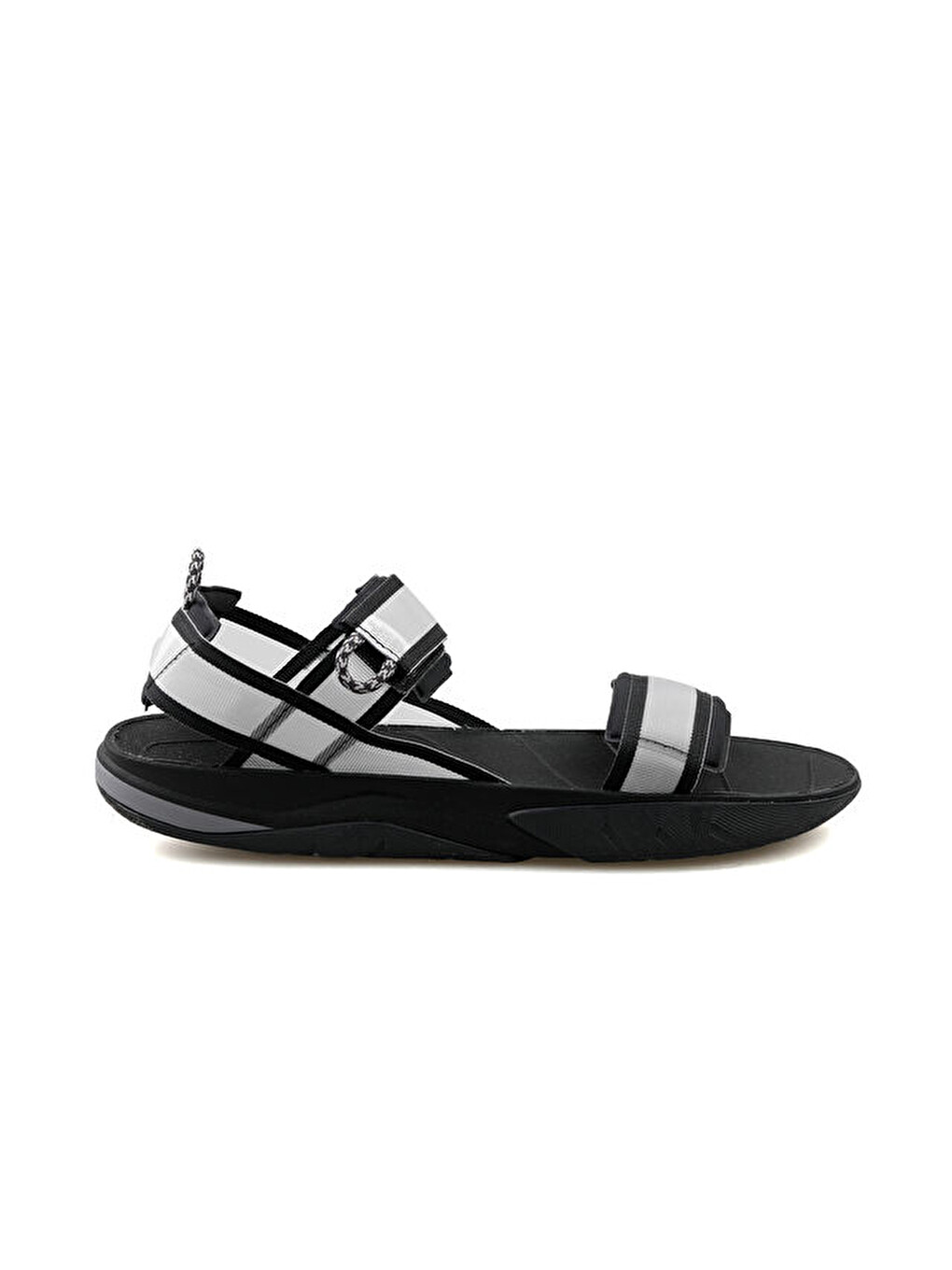 M Skeena Sport Sandal Erkek Sandaleti Nf0a5jc6kt01 Gri
