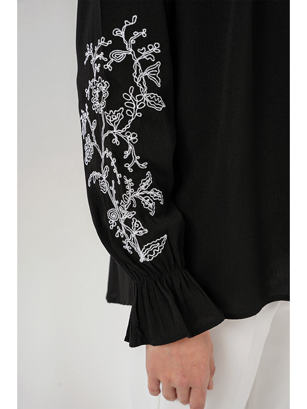 Kadın Nakışlı Örme Bluz 941 - Siyah-4