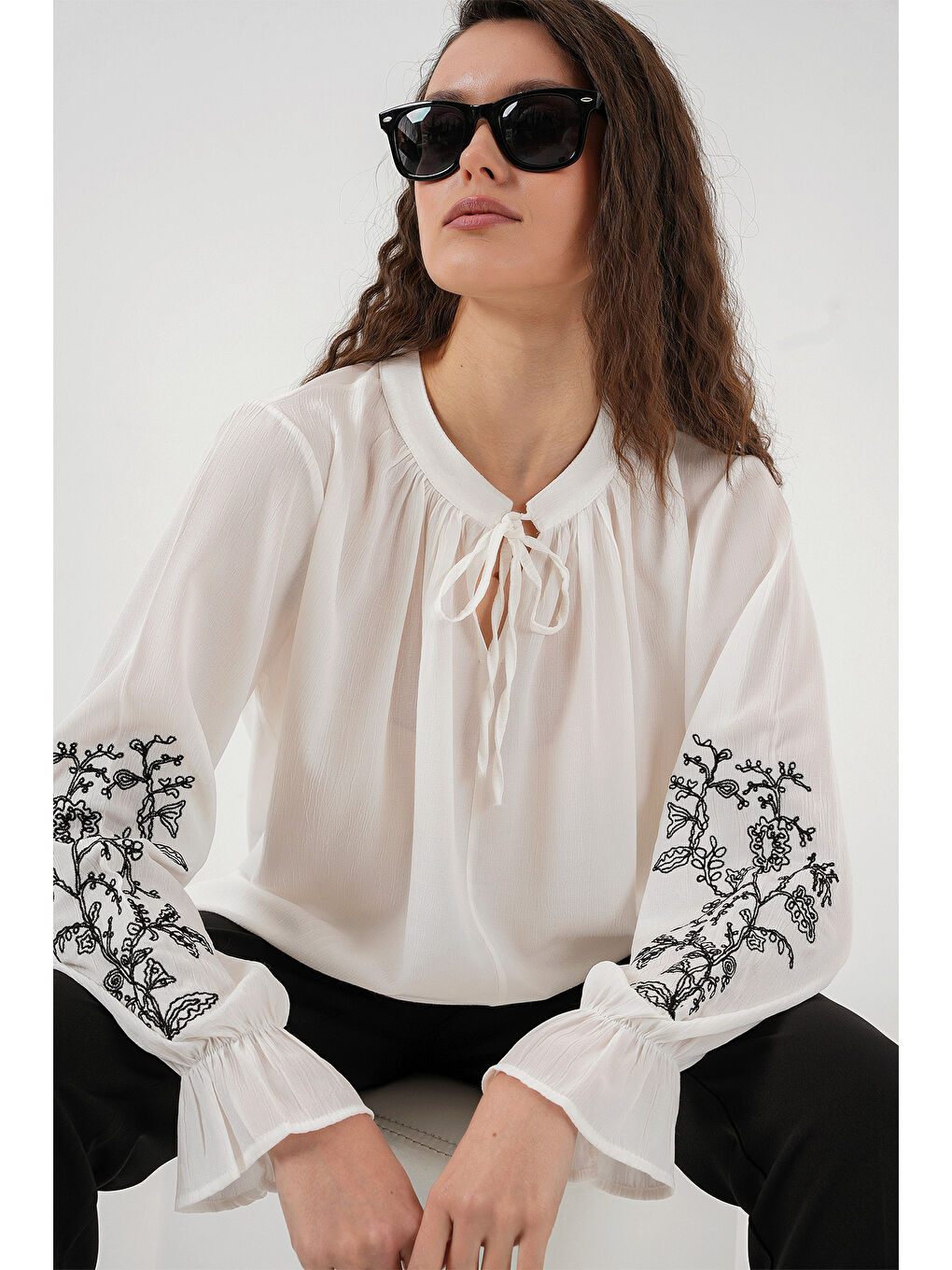 Kadın Nakışlı Örme Bluz 941 - Beyaz