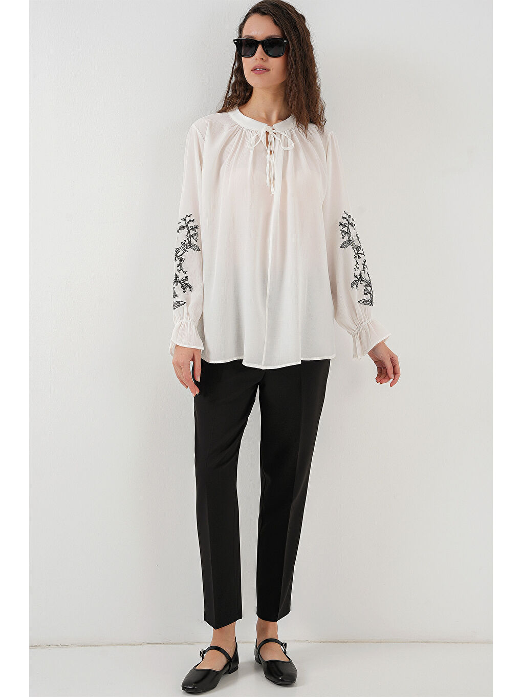 Kadın Nakışlı Örme Bluz 941 - Beyaz-1