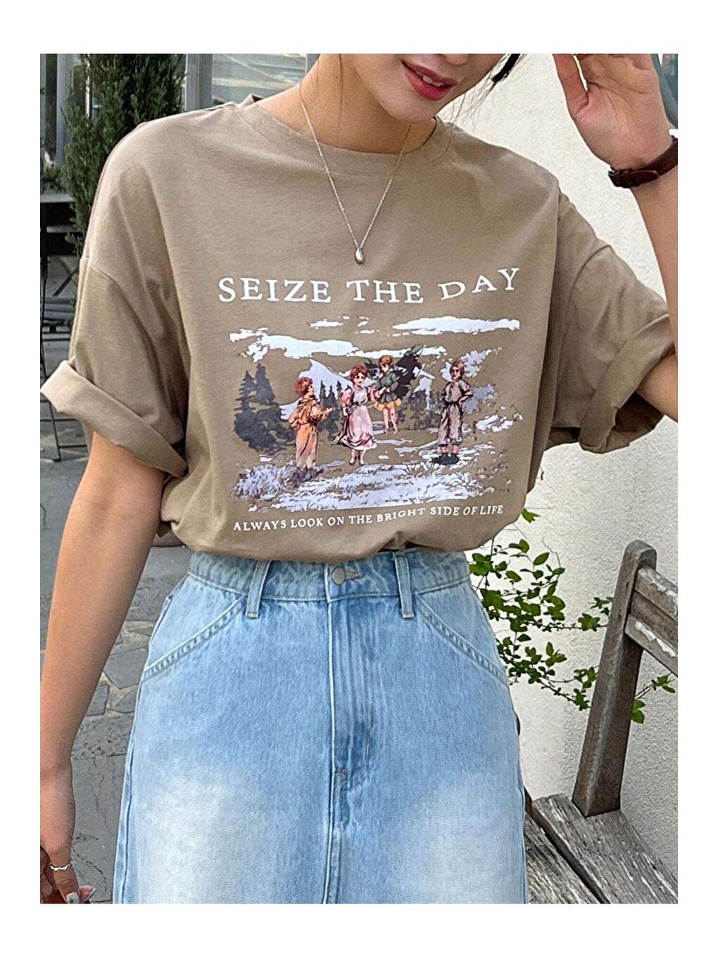 Trendseninle Kahverengi Kadın Kahverengi Seize The Day Baskılı Oversize Tişört