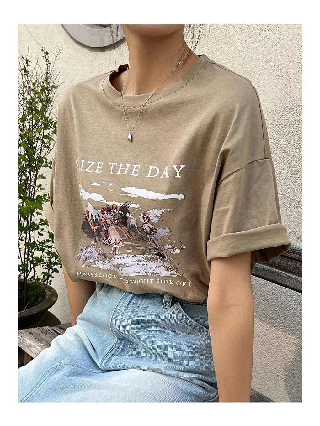 Trendseninle Kahverengi Kadın Kahverengi Seize The Day Baskılı Oversize Tişört - 3