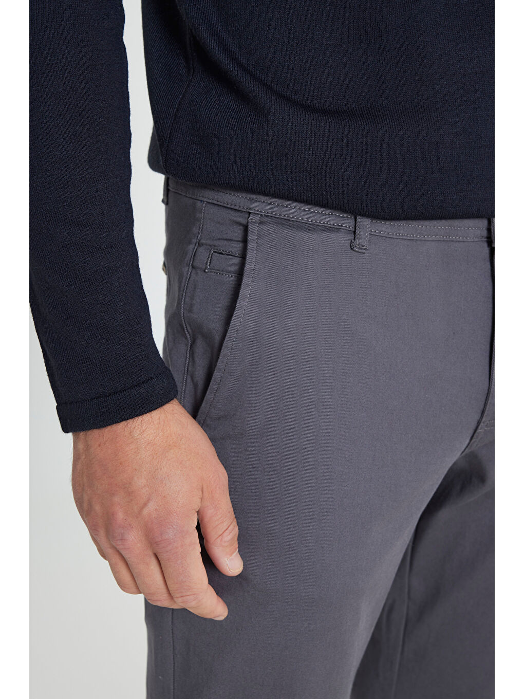 Erkek Antrasit Slim Fit Dar Kesim Yan Cep Pamuklu Esnek Chino Pantolon-3