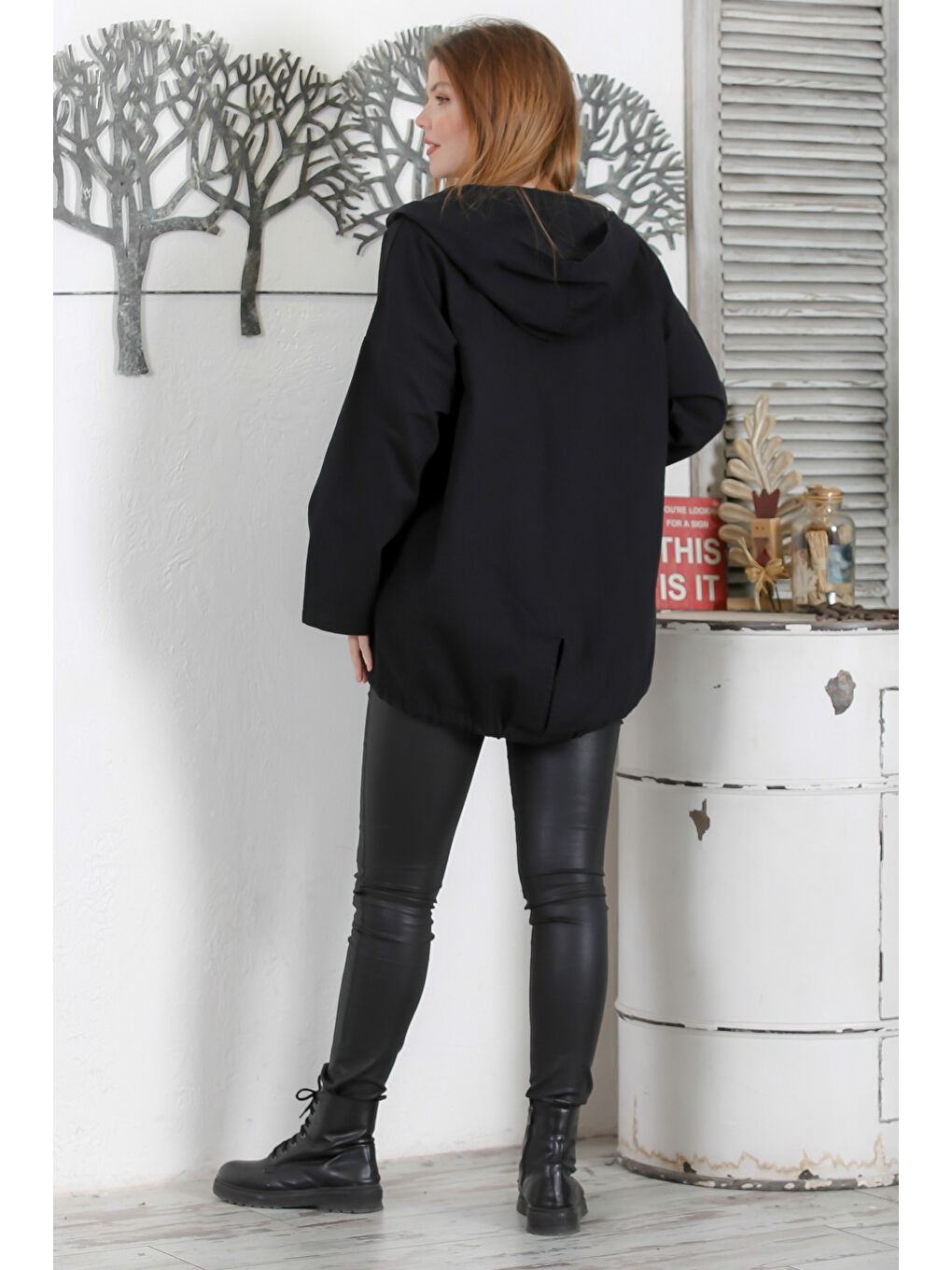 Chiccy Siyah Kapüşonlu Uzun Kol Düğmeli Cepli Pul Payetli Casual Standart Boy Dokuma Ceket - 7