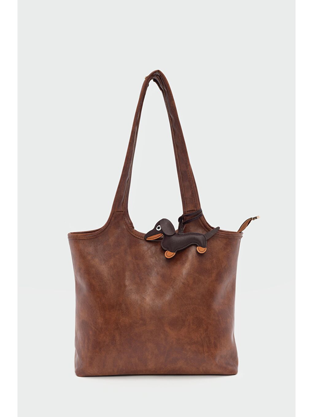 Kahverengi Cause Charmlı Omuz Çanta Taba