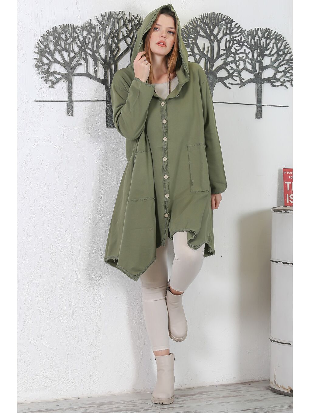 Haki Uzun Kol Düğmeli Çift Cepli Kapüşonlu Yıkamalı Casual Uzun Asimetrik Dokuma Ceket-4