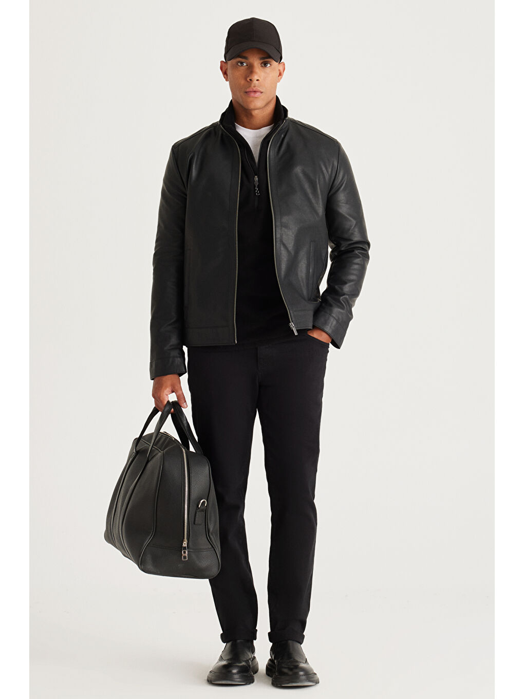 Erkek Siyah Standart Fit Normal Kesim Dik Yaka Mont-2