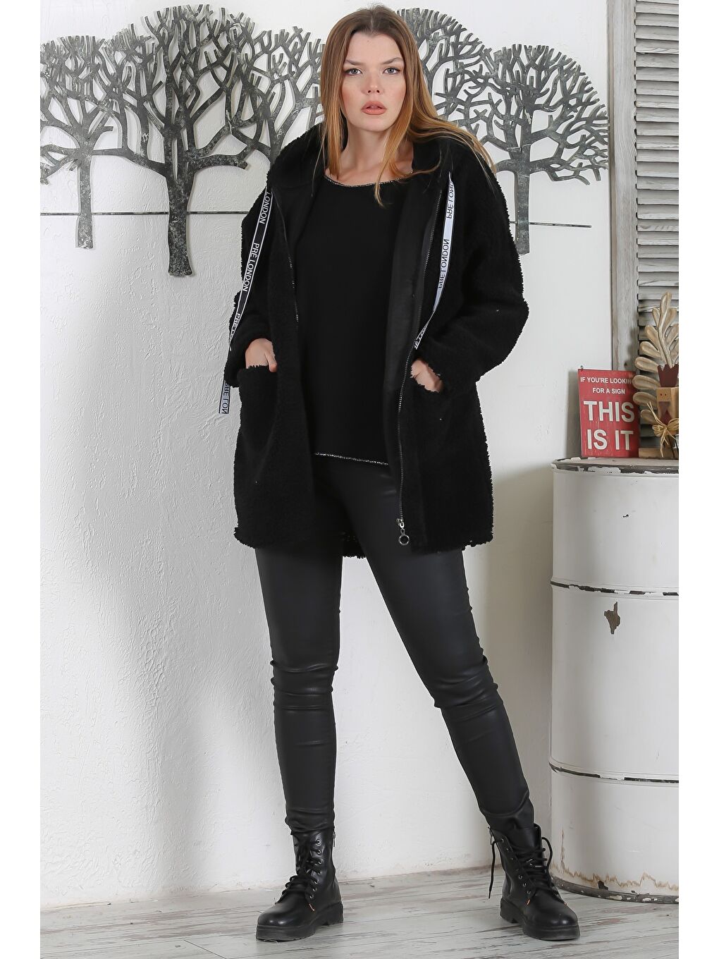 Siyah Uzun Kol Fermuarlı Cepli Kapüşonlu Casual Pelüş Uzun Dokuma Ceket-6