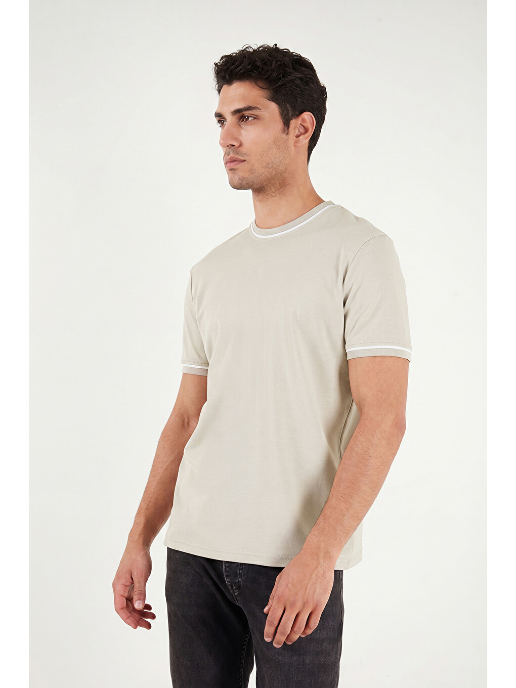 Bej Pamuklu Bisiklet Yaka Kontrast Şeritli T Shirt 5904034-2
