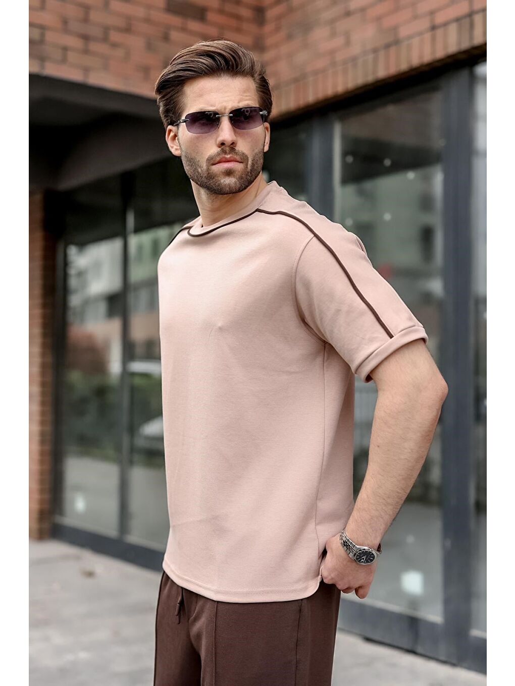 Kahverengi Şerit Detaylı Modern Kesim Erkek Tişört E7182-2