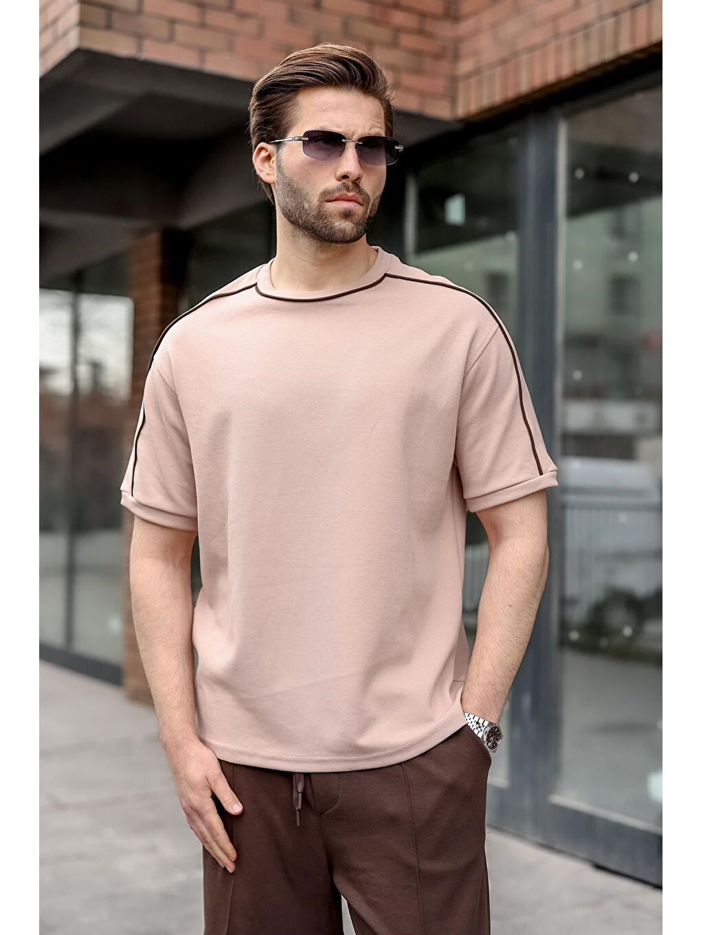 Kahverengi Şerit Detaylı Modern Kesim Erkek Tişört E7182-5