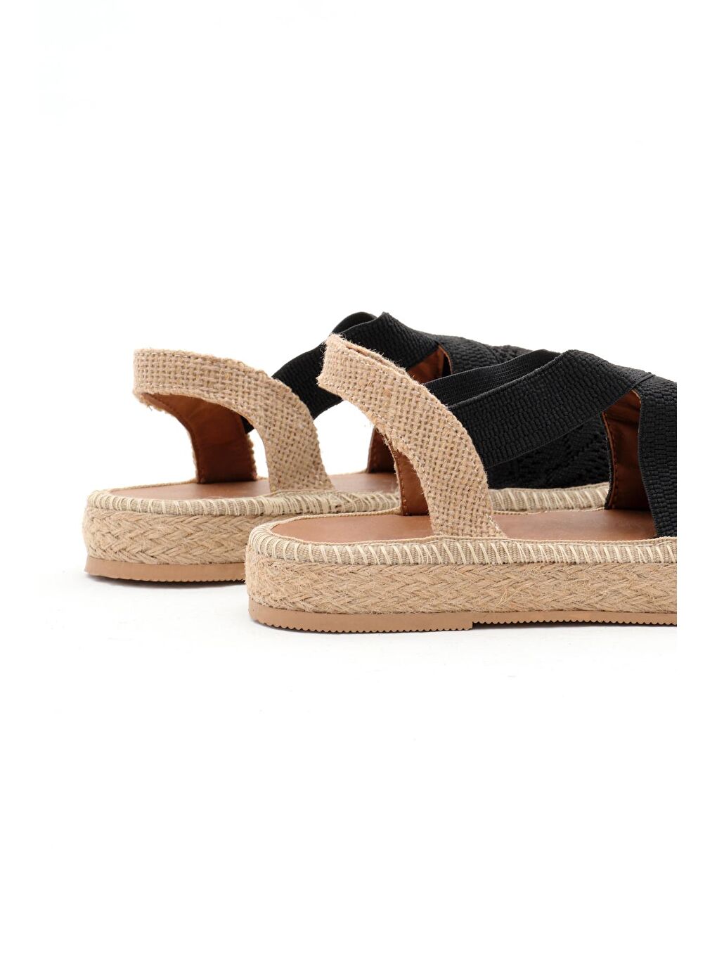Kadın Siyah Önü Kapalı Çapraz Şeritli Hasır Hasır Triko Sandalet-4