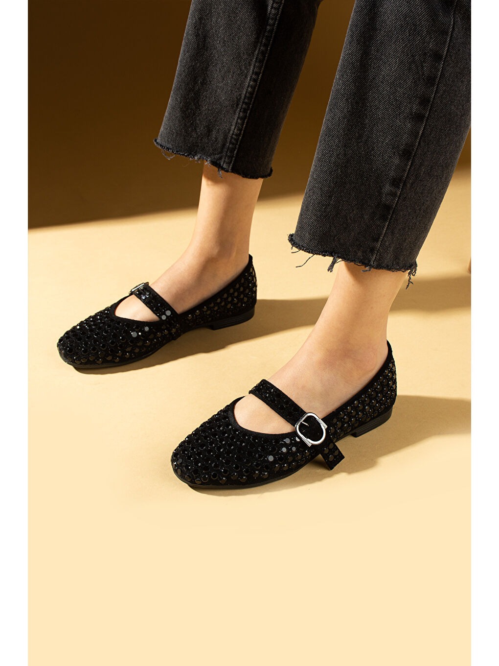 Siyah Taşlı Tokalı Balerin Kadın Babet 57-41-25Siyah-1