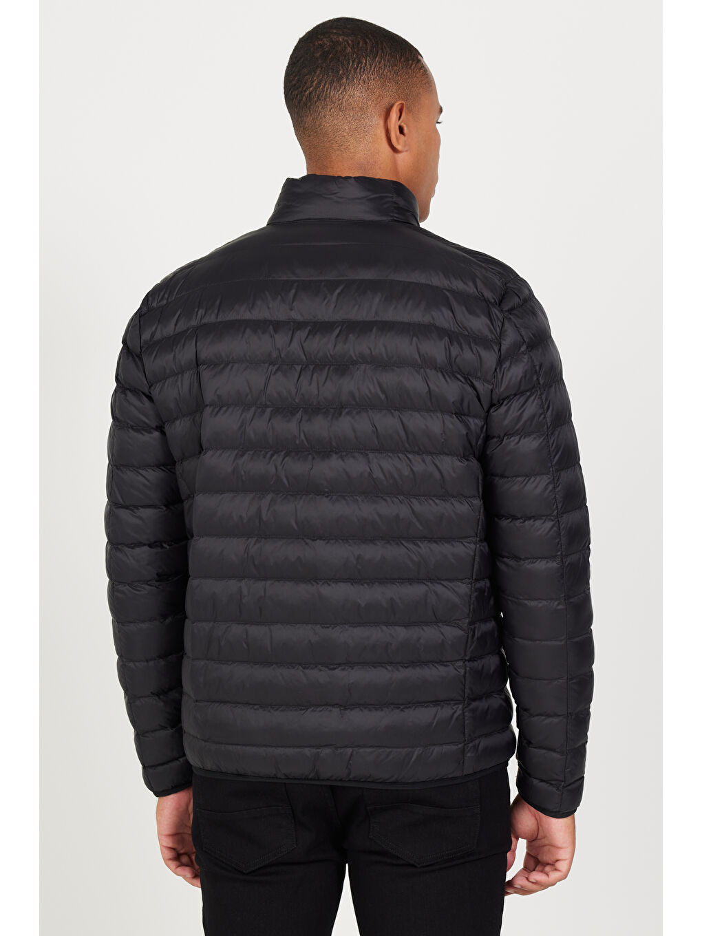 Erkek Siyah Standart Fit Normal Kesim Dik Yaka Mont-4