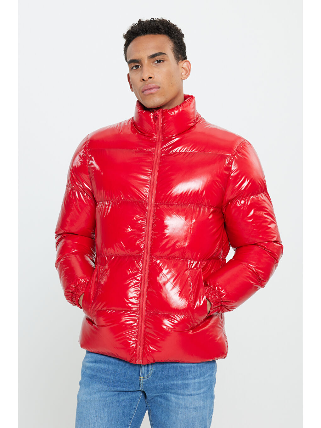 Erkek Kırmızı Standart Fit Normal Kesim Dik Yaka Rüzgar Geçirmez Elyaf Dolgulu Mont-2