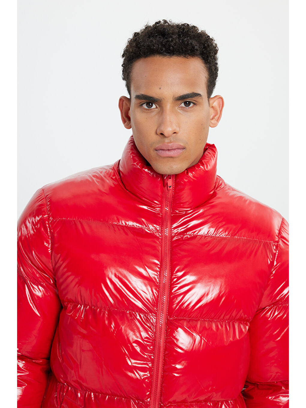 Erkek Kırmızı Standart Fit Normal Kesim Dik Yaka Rüzgar Geçirmez Elyaf Dolgulu Mont-3