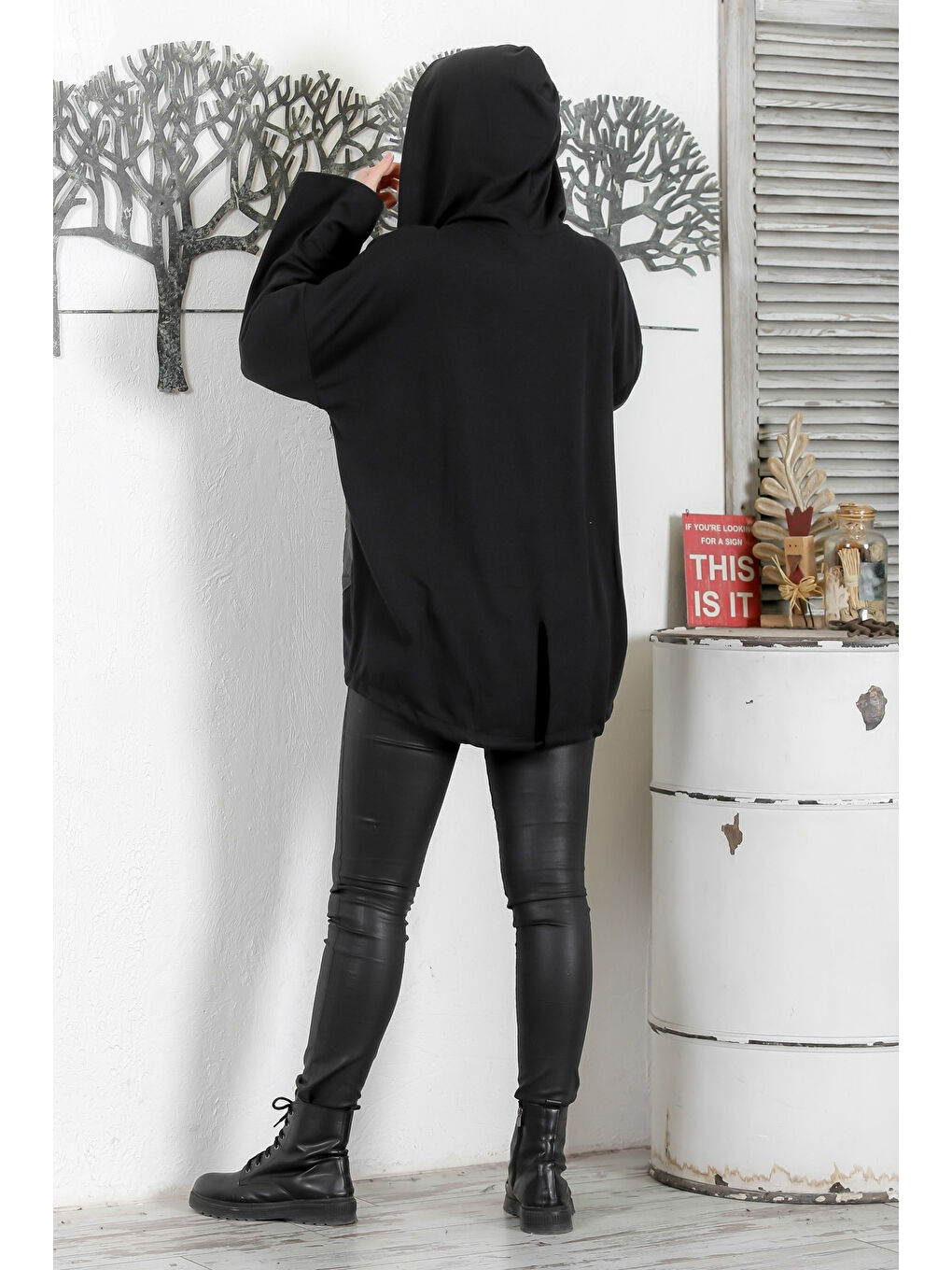 Chiccy Siyah Kapüşonlu Uzun Kol Cepli Deri Garnili Casual Standart Boy Oversize Örme Ceket - 7