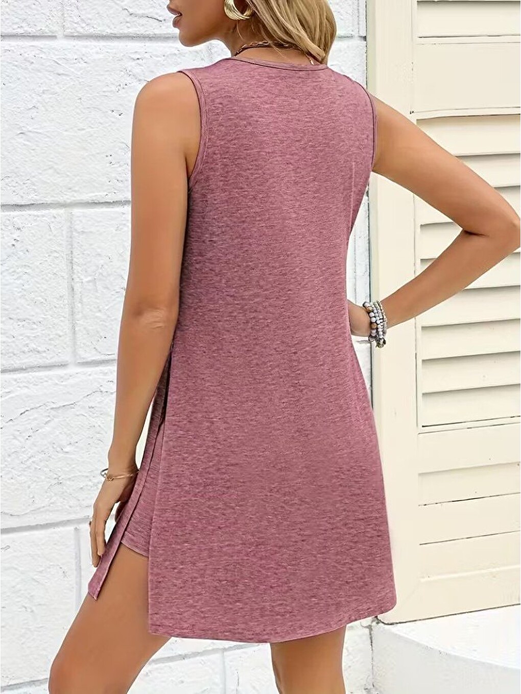 Pembe Kadın Askılı V Yakalı Yandan Yırtmaçlı Viskon Kumaş Tunik Ve Şort Ikili Takım-3