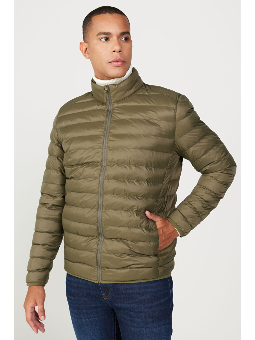 Erkek Haki Standart Fit Normal Kesim Dik Yaka Mont-1