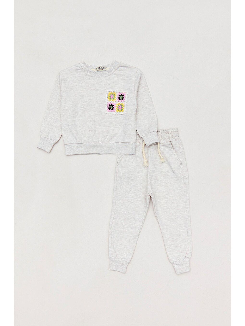 Bej Nakışlı Bisiklet Yaka Kız Çocuk Takımı