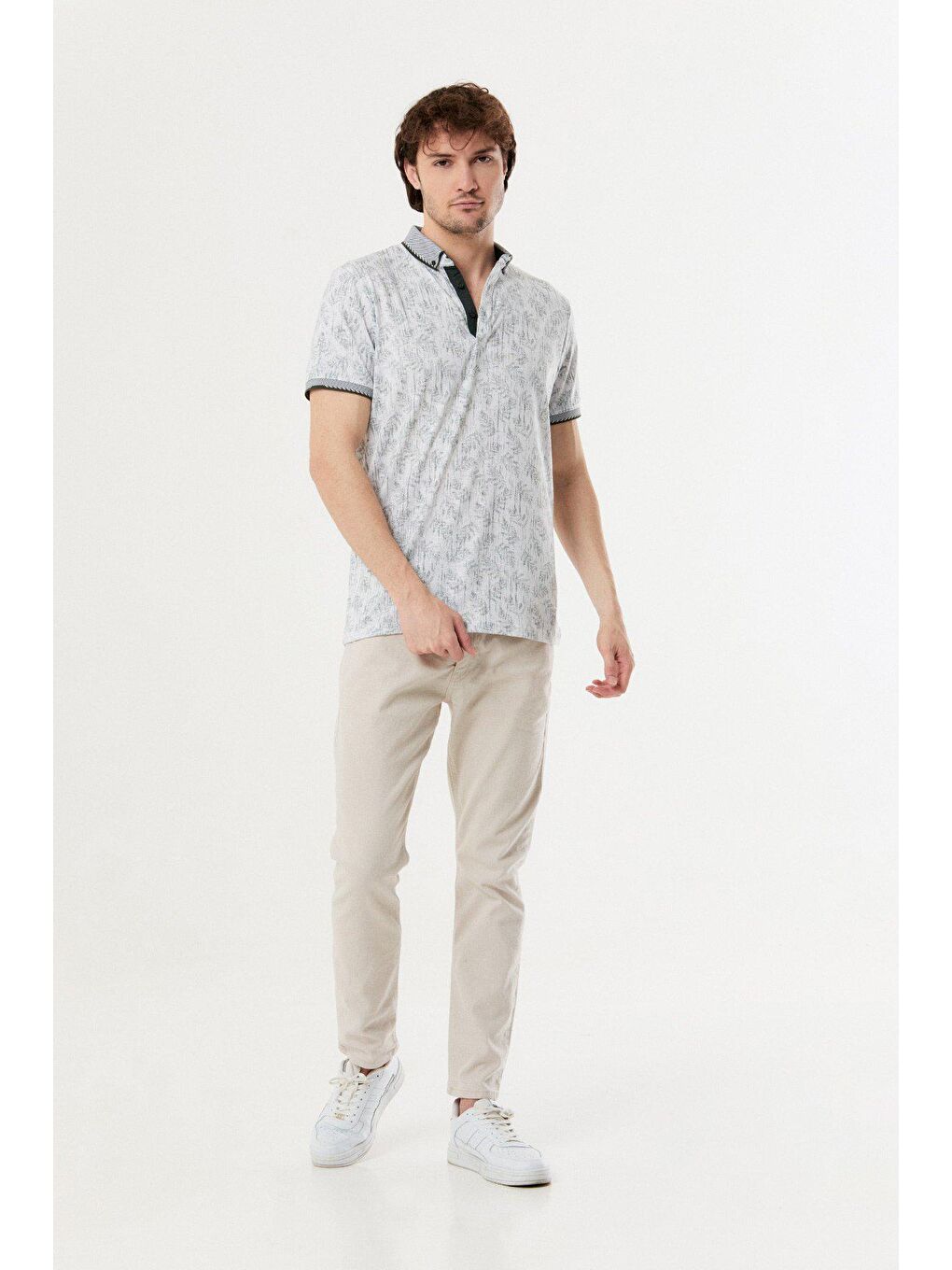 Haki Yaprak Baskılı Polo Yaka Tişört-1