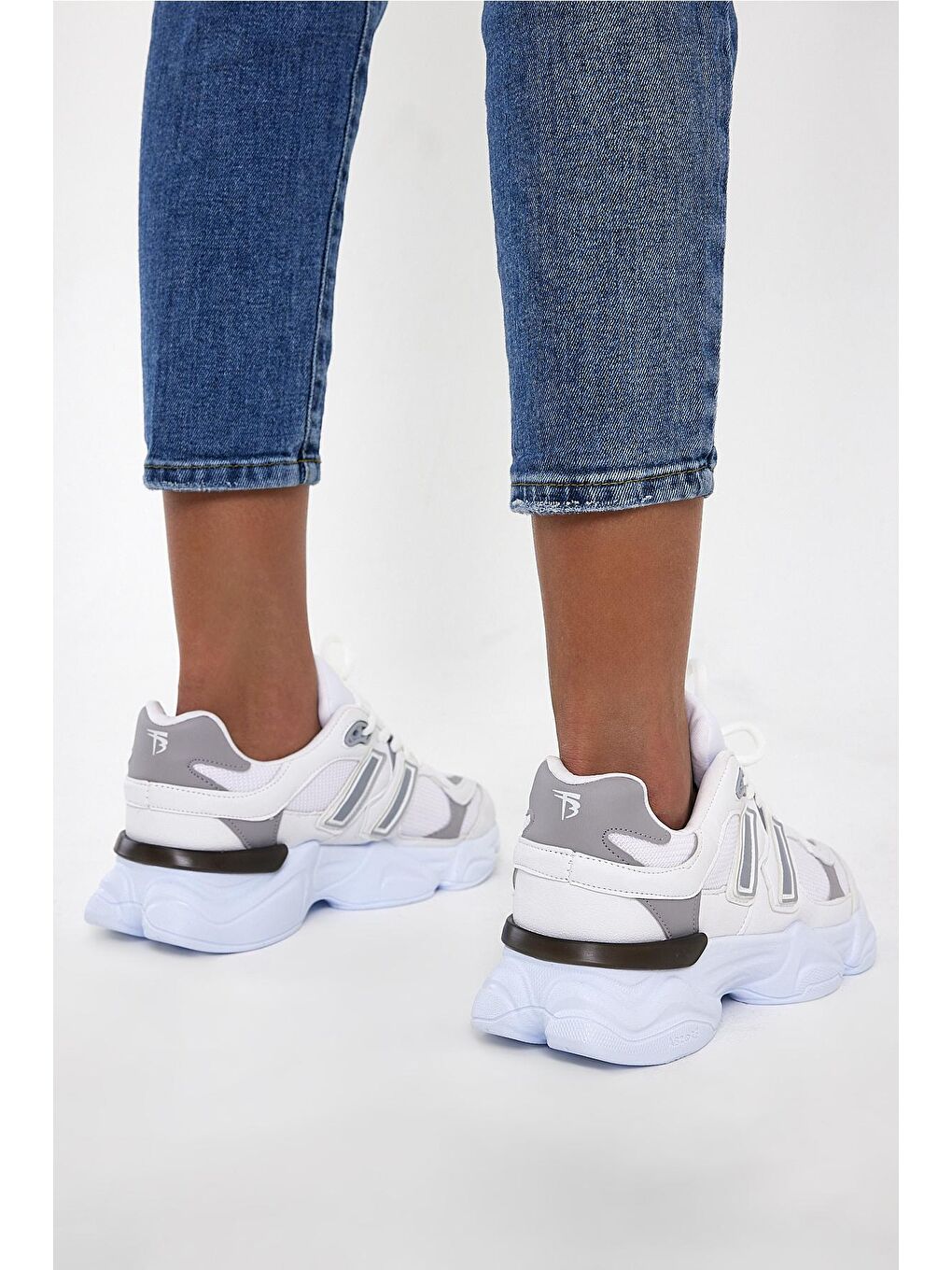 Unisex Beyaz Gümüş Rahat Kalıp Senaker Ayakkabı-2