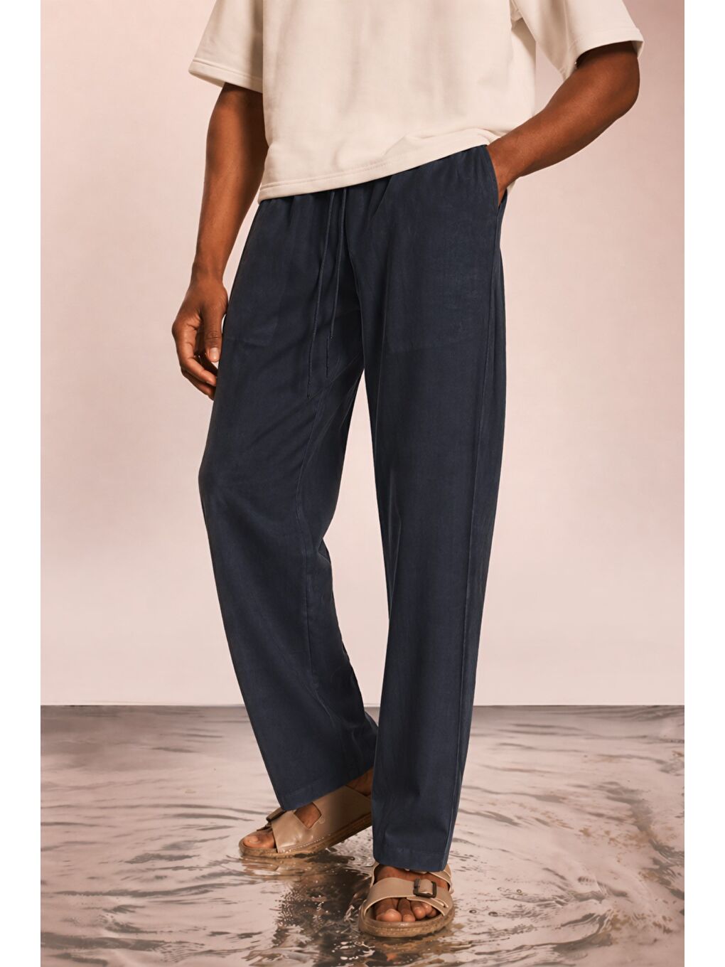 Siyah Modal Kumaş Erkek Lastikli Bel Rahat Kesim Pantolon – Günlük & Konforlu