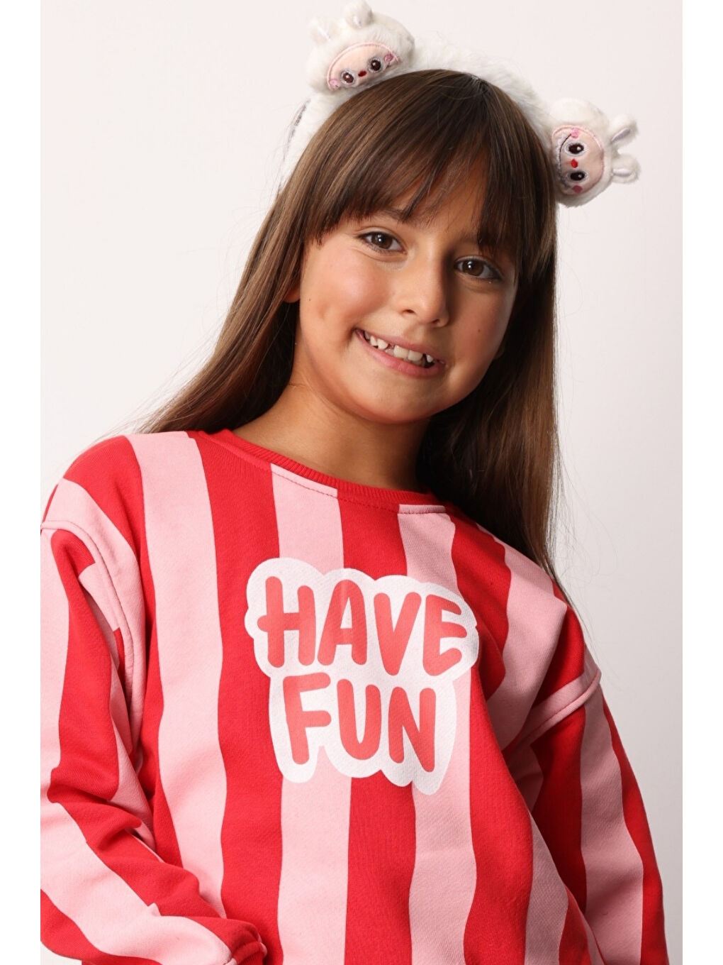 Beyaz Oyuncak Figürlü Kız Çocuk Pelüş Taç-1