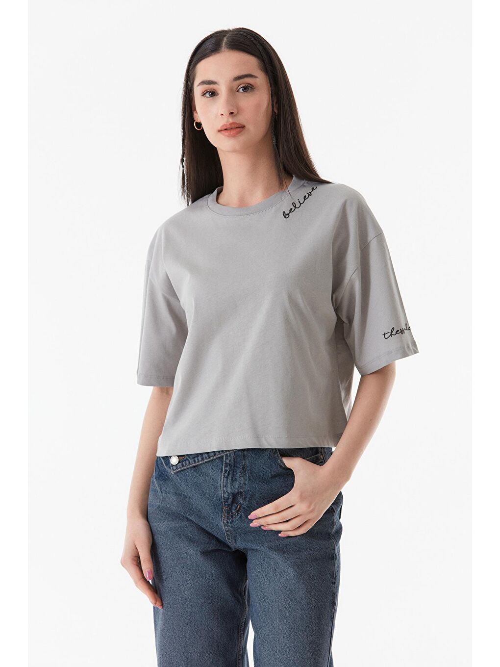 Gri Believe Baskılı Bisiklet Yaka Tişört-1